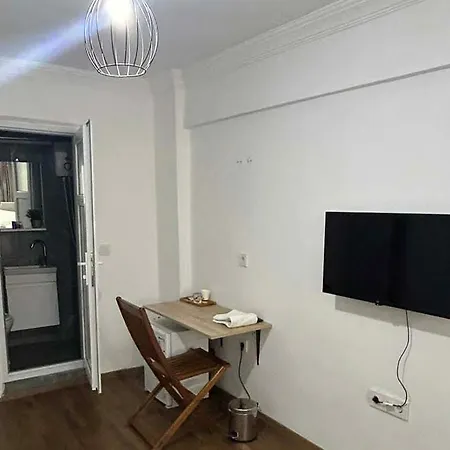 Navan Galata Hotel 2*